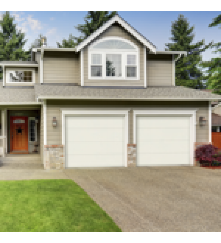 PUERTA DE GARAGE DE ALTA CALIDAD, LISA COLOR BLANCO 8X8 PIES,  AISLADA, ESTILO AMERICANA.