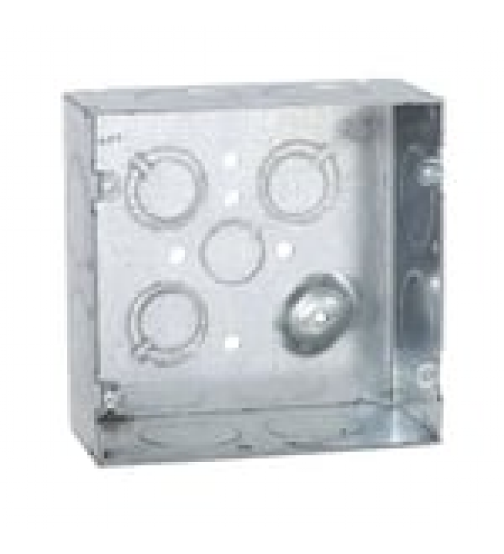 CAJA CUADRADA 4 11/16 X 4 11/16/ PROFUNDIDAD 2- 1/8/ CUENTA CON 1 ENTRADA DE 1/2, 8 DE 1 Y  3 TKO  (1/2-3/4).